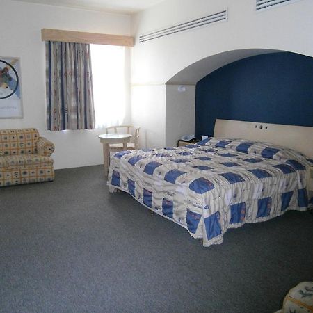 Hotel Fenix Zamora de Hidalgo Bagian luar foto