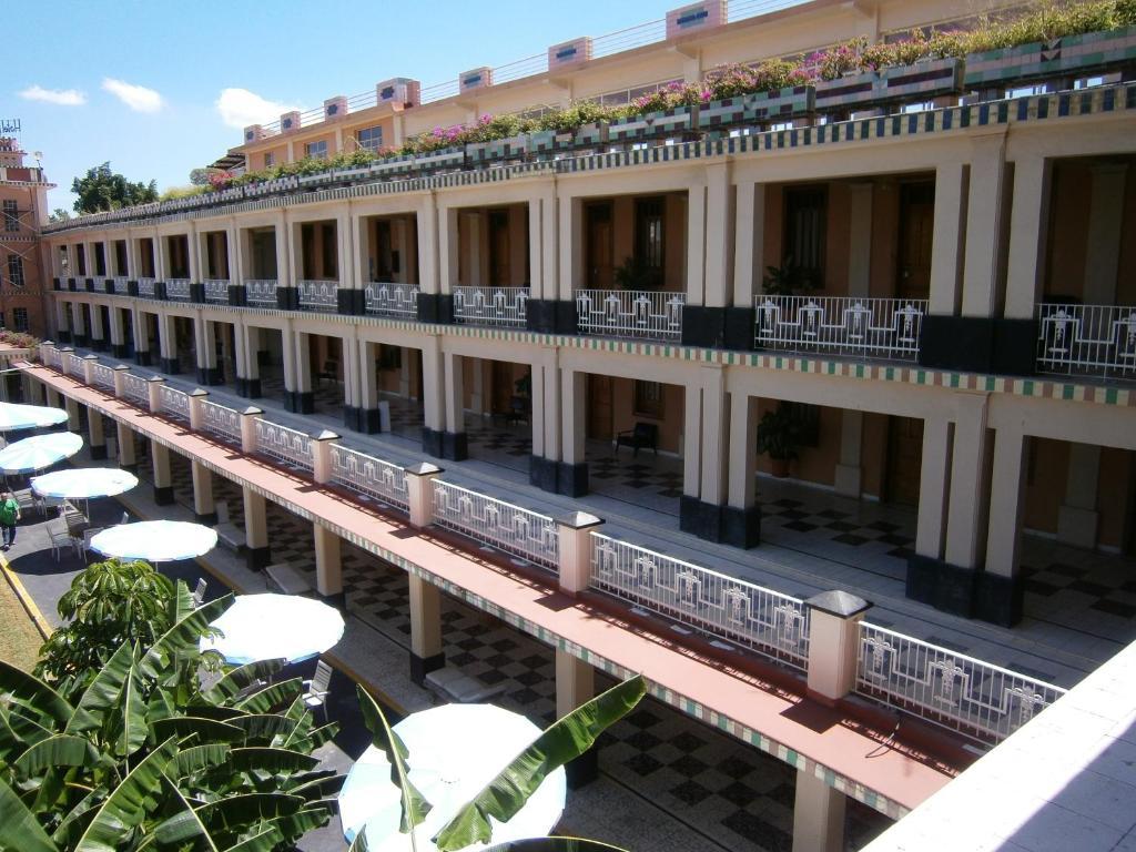 Hotel Fenix Zamora de Hidalgo Bagian luar foto